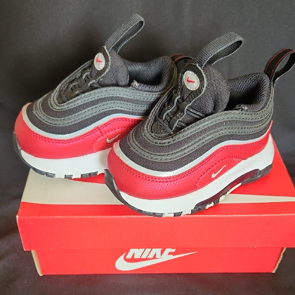 Nike Kids Black and Red Sneakers